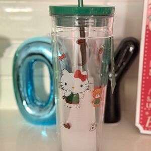Hello Kitty Clear Tumbler with Straw